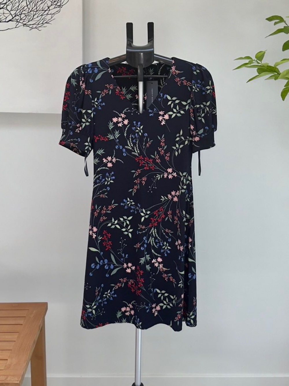 Tommy Hilfiger Navy Floral V-Neck Short Sleeve Dress